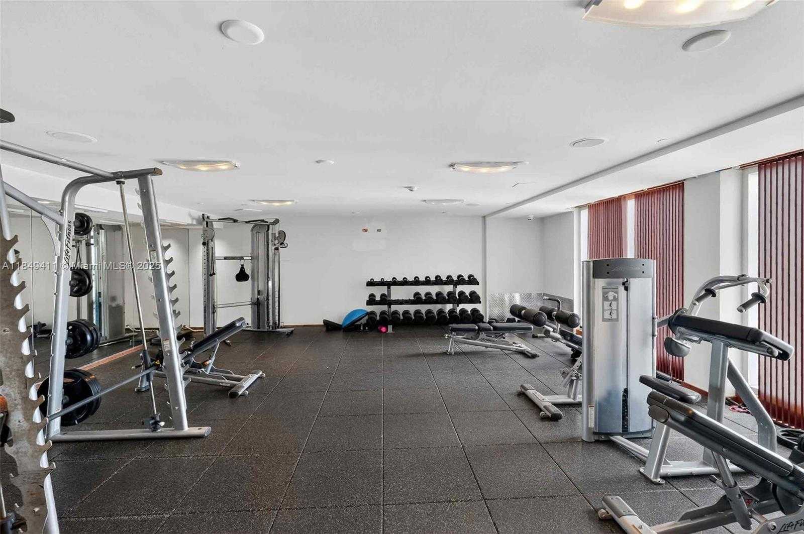 Small Image of 335 SOUTH BISCAYNE BLVD #3501, Miami Number 29