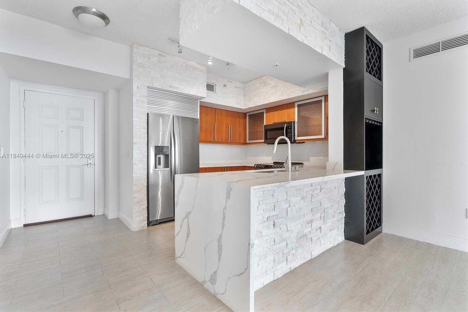 Small Image of 888 SOUTH DOUGLAS RD #1415, Coral Gables Number 12