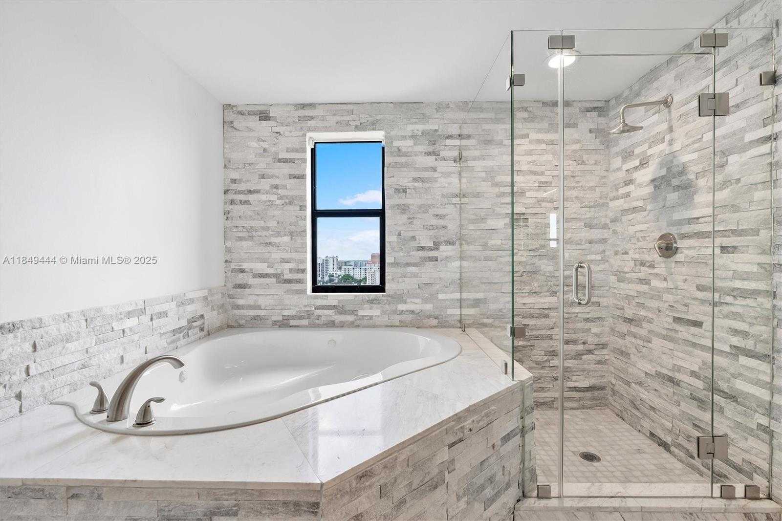 Small Image of 888 SOUTH DOUGLAS RD #1415, Coral Gables Number 19
