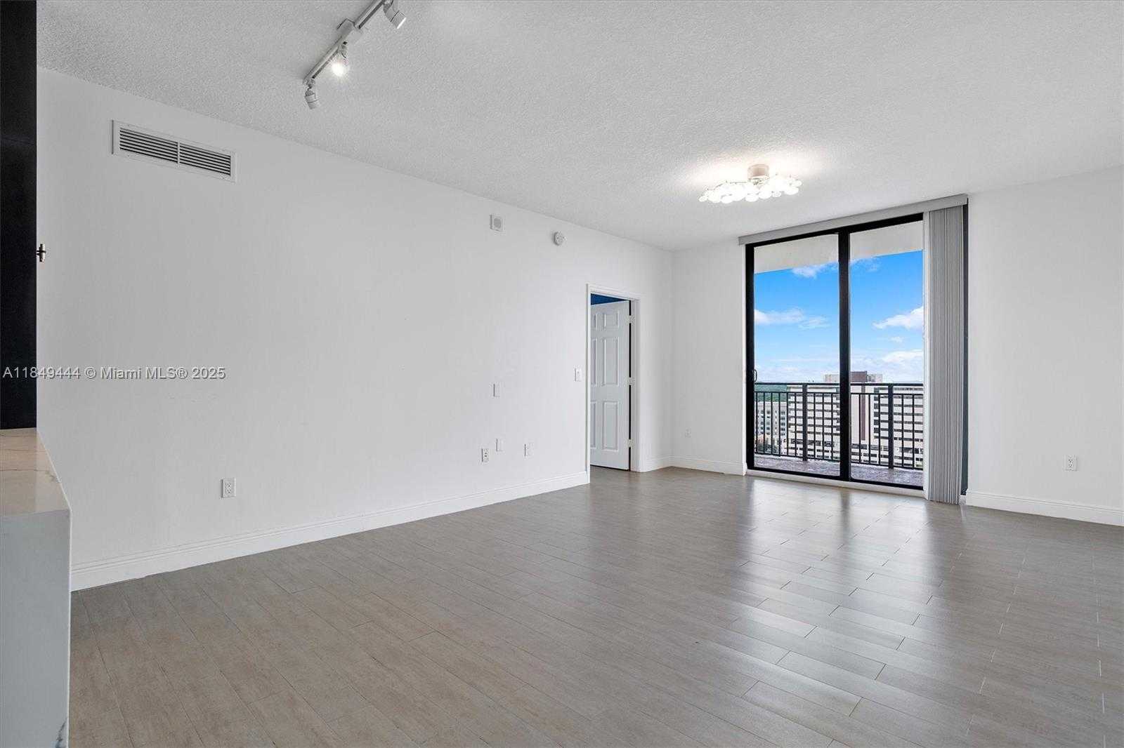 Small Image of 888 SOUTH DOUGLAS RD #1415, Coral Gables Number 2