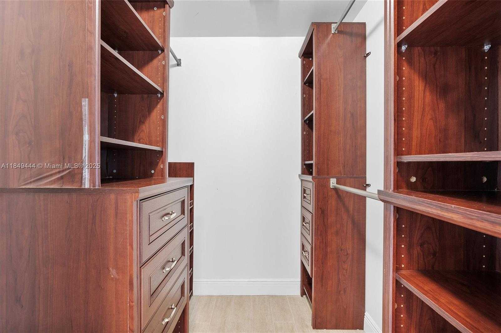 Small Image of 888 SOUTH DOUGLAS RD #1415, Coral Gables Number 21