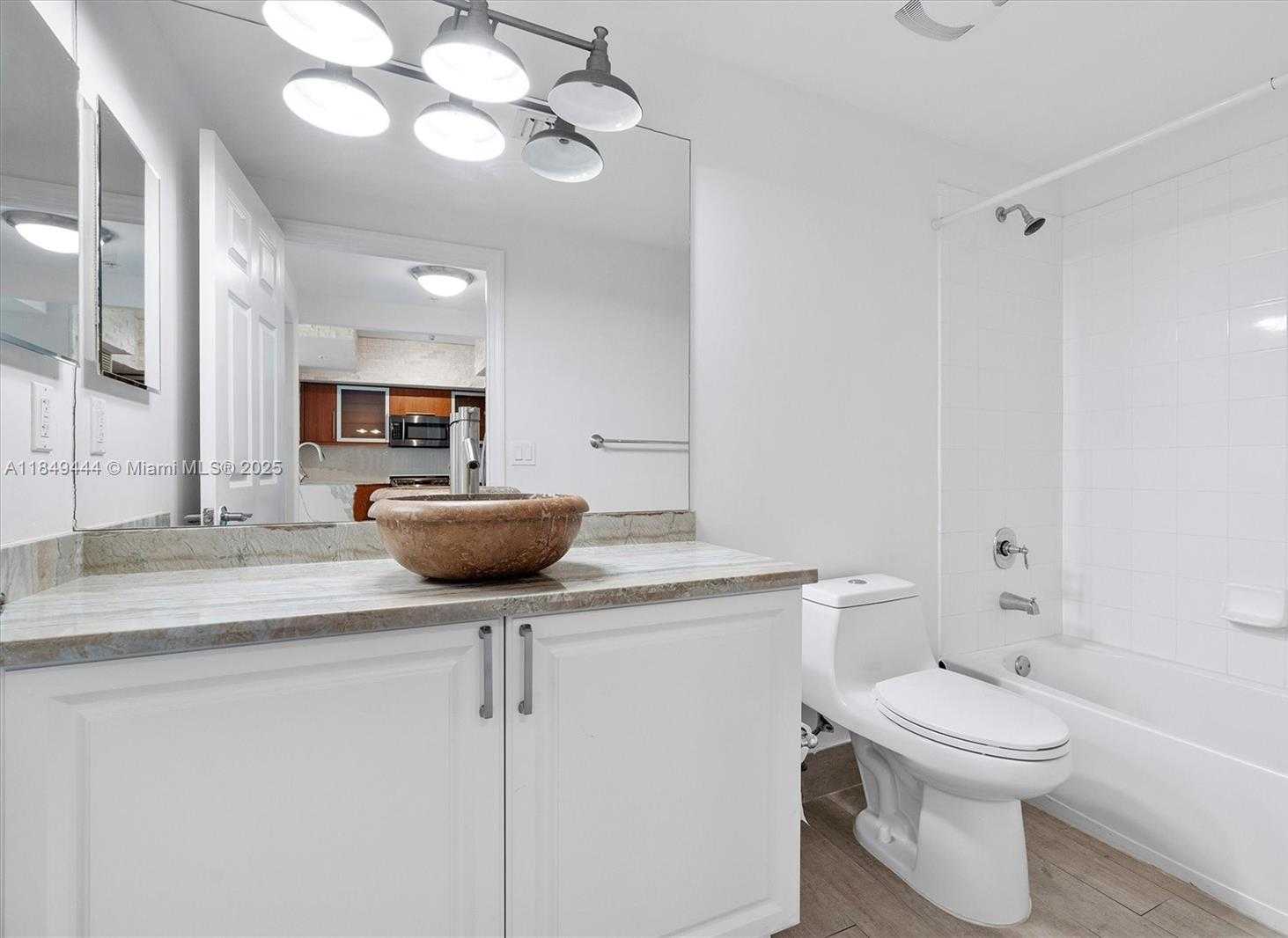 Small Image of 888 SOUTH DOUGLAS RD #1415, Coral Gables Number 25