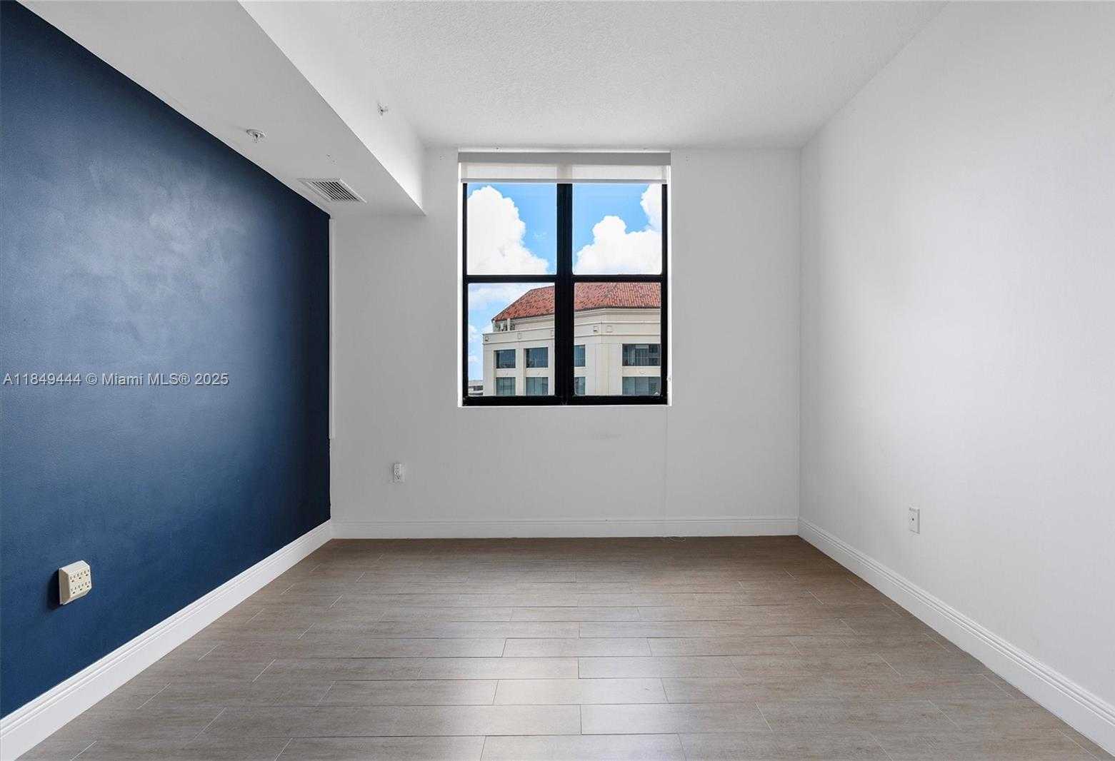 Small Image of 888 SOUTH DOUGLAS RD #1415, Coral Gables Number 9