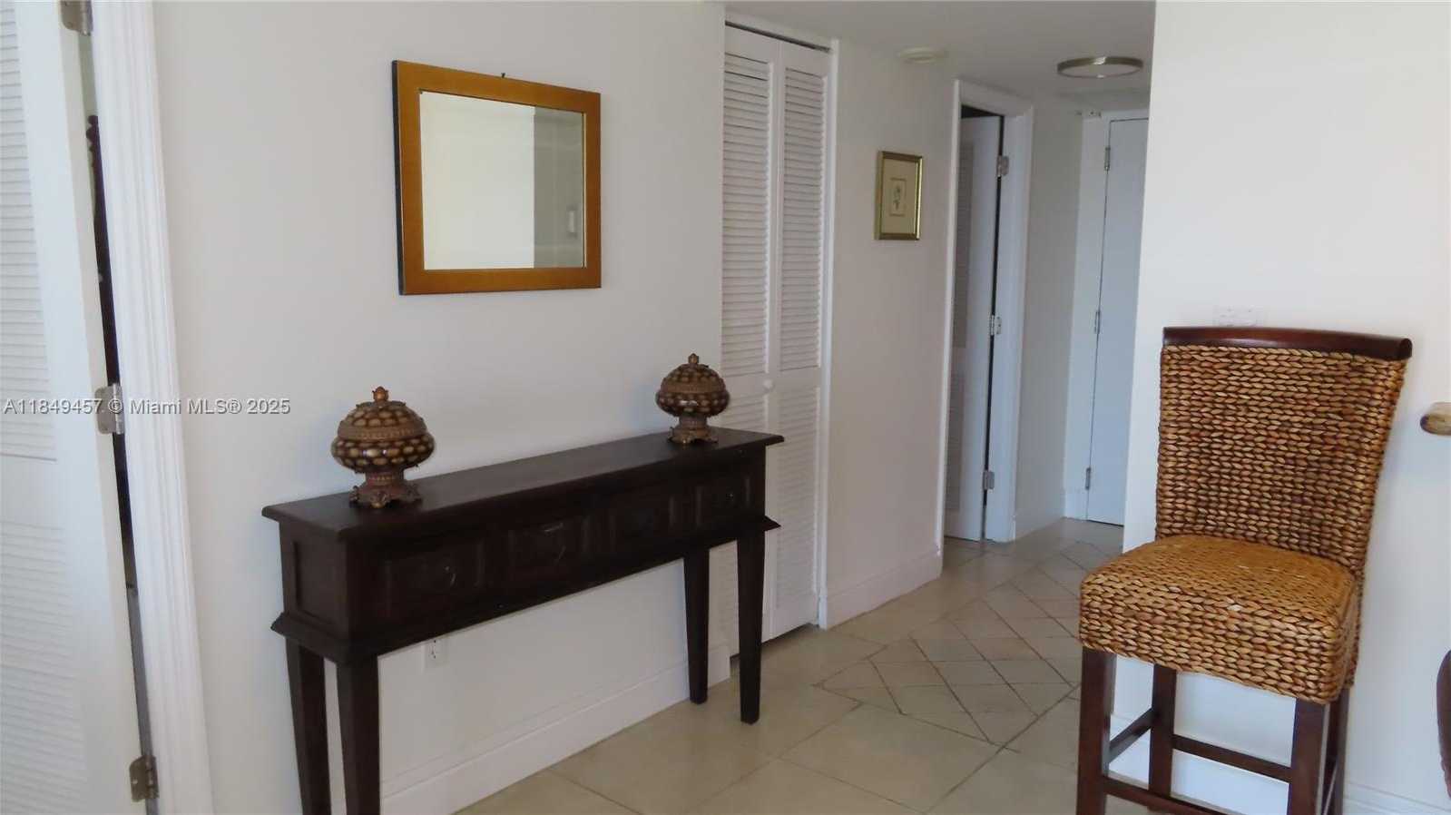 Small Image of 5701 COLLINS AVE #1107, Miami Beach Number 18