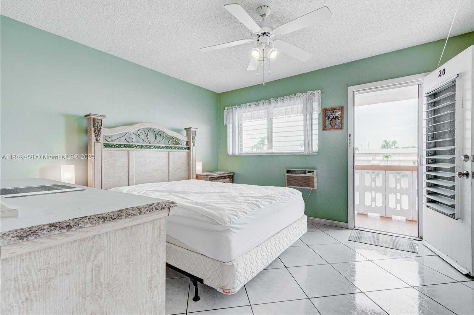 Small Image of 800 SOUTH WEST 10TH TER #20T, Hallandale Beach Number 15