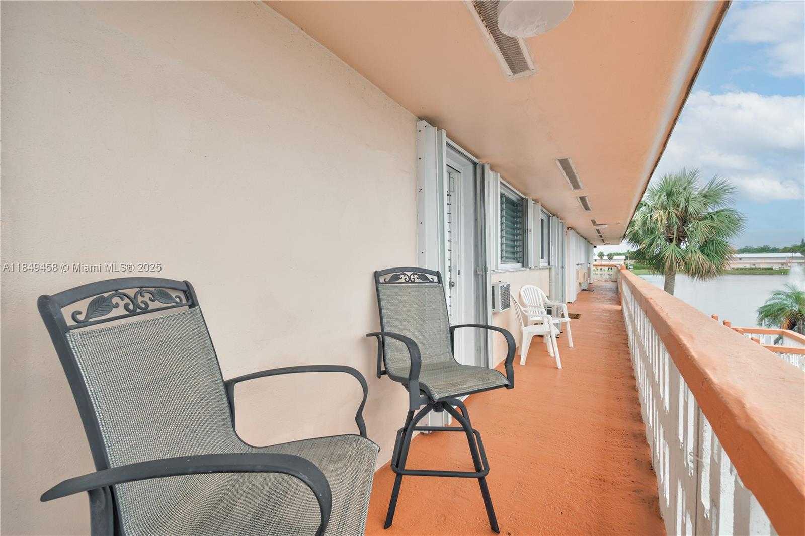 Small Image of 800 SOUTH WEST 10TH TER #20T, Hallandale Beach Number 22