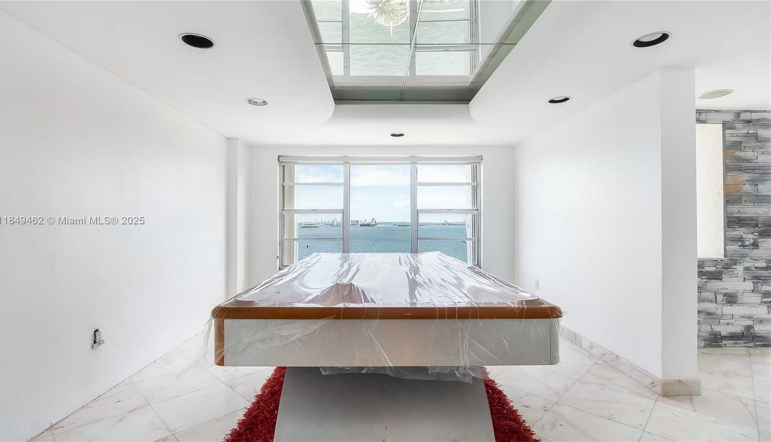 Small Image of 11111 BISCAYNE BLVD #15F, Miami Number 10