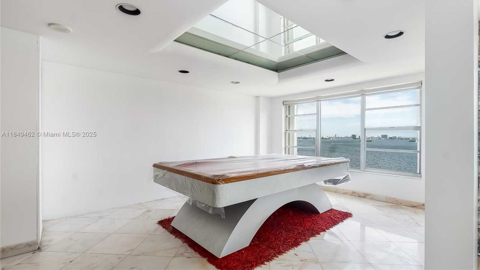 Small Image of 11111 BISCAYNE BLVD #15F, Miami Number 16