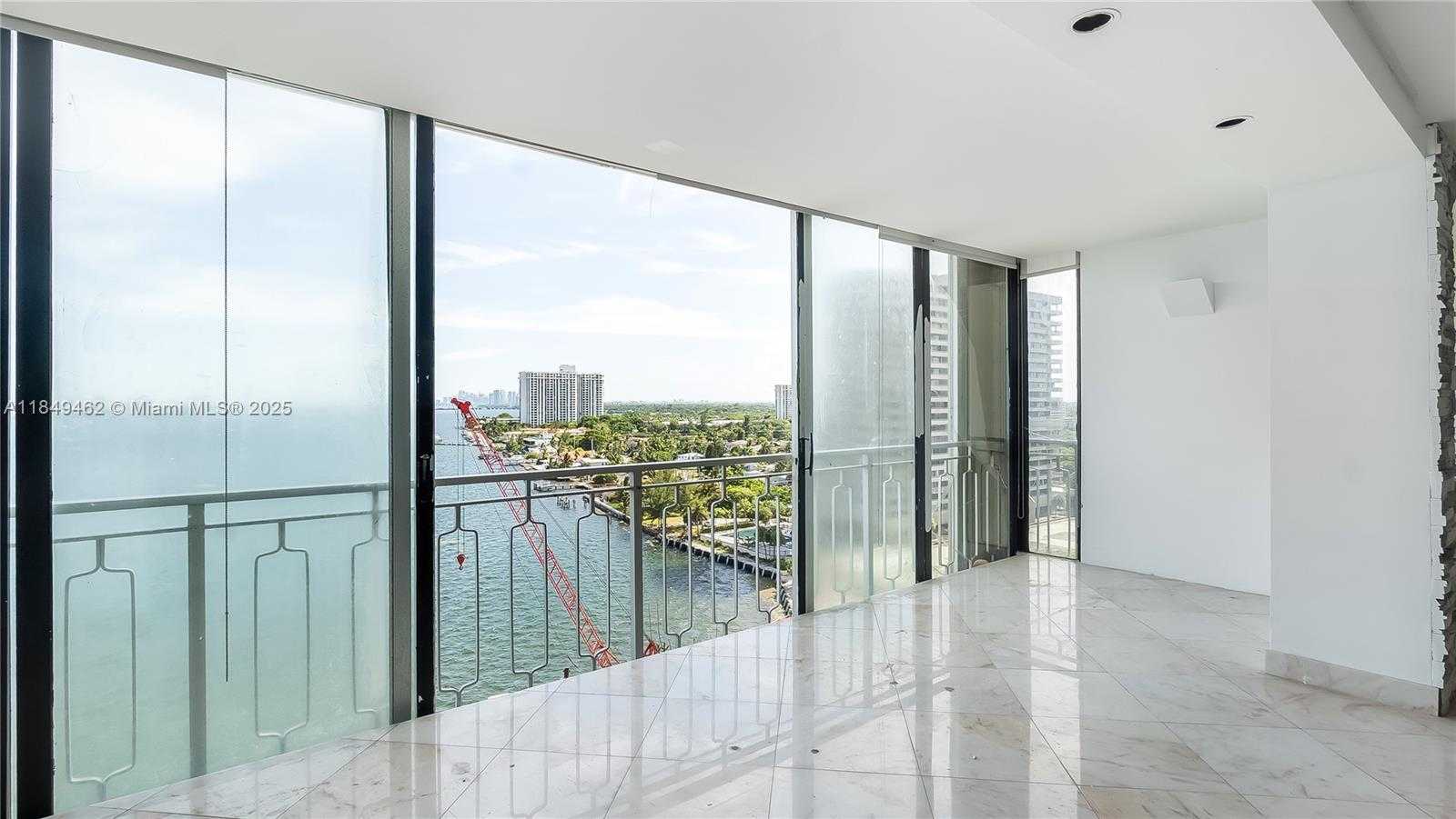 Small Image of 11111 BISCAYNE BLVD #15F, Miami Number 19