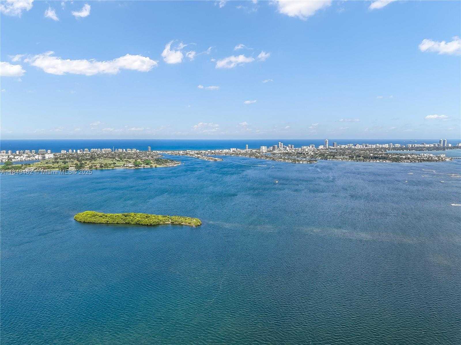 Small Image of 11111 BISCAYNE BLVD #15F, Miami Number 22