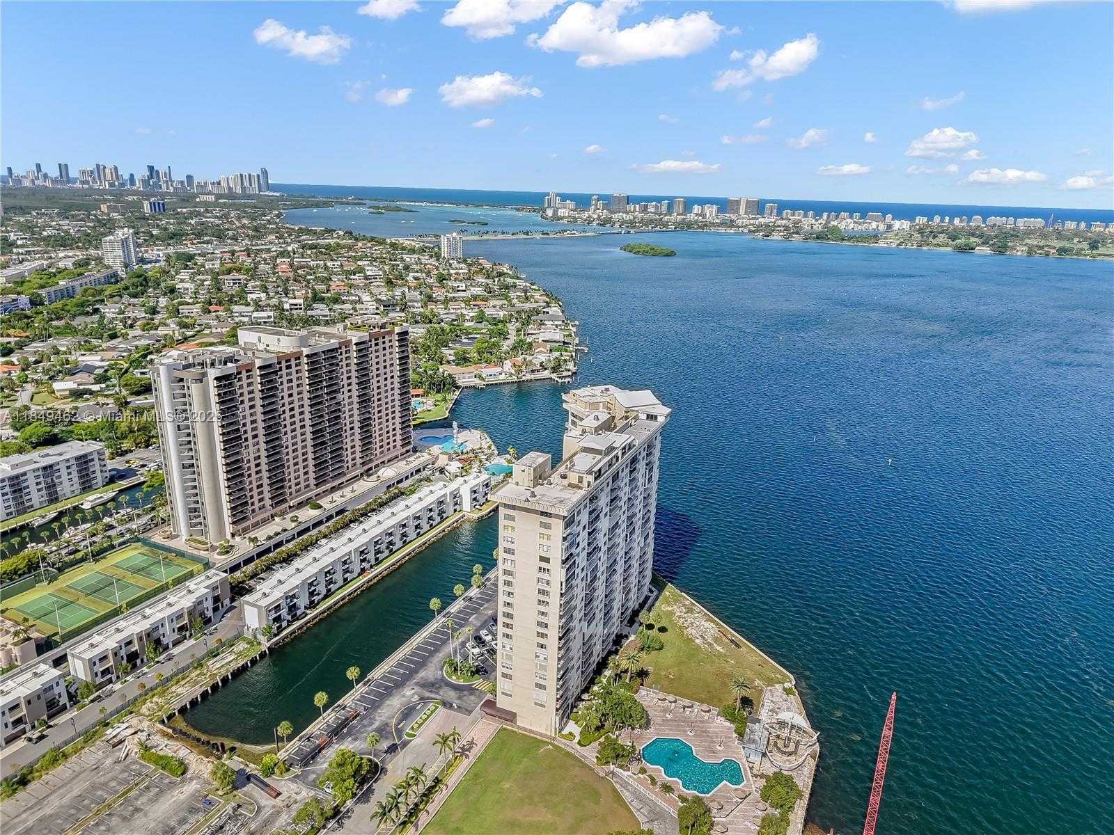 Small Image of 11111 BISCAYNE BLVD #15F, Miami Number 48