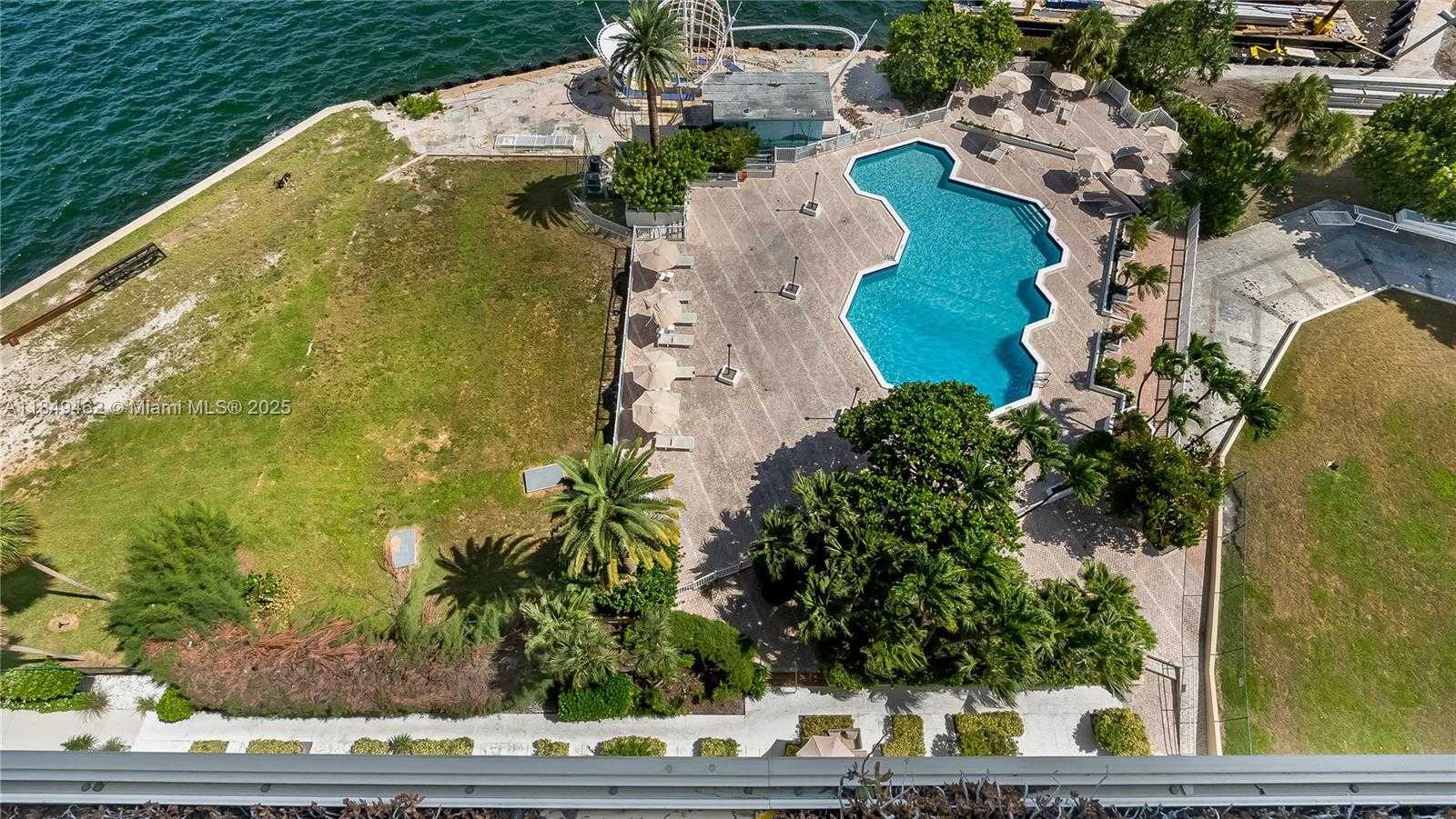 Small Image of 11111 BISCAYNE BLVD #15F, Miami Number 53