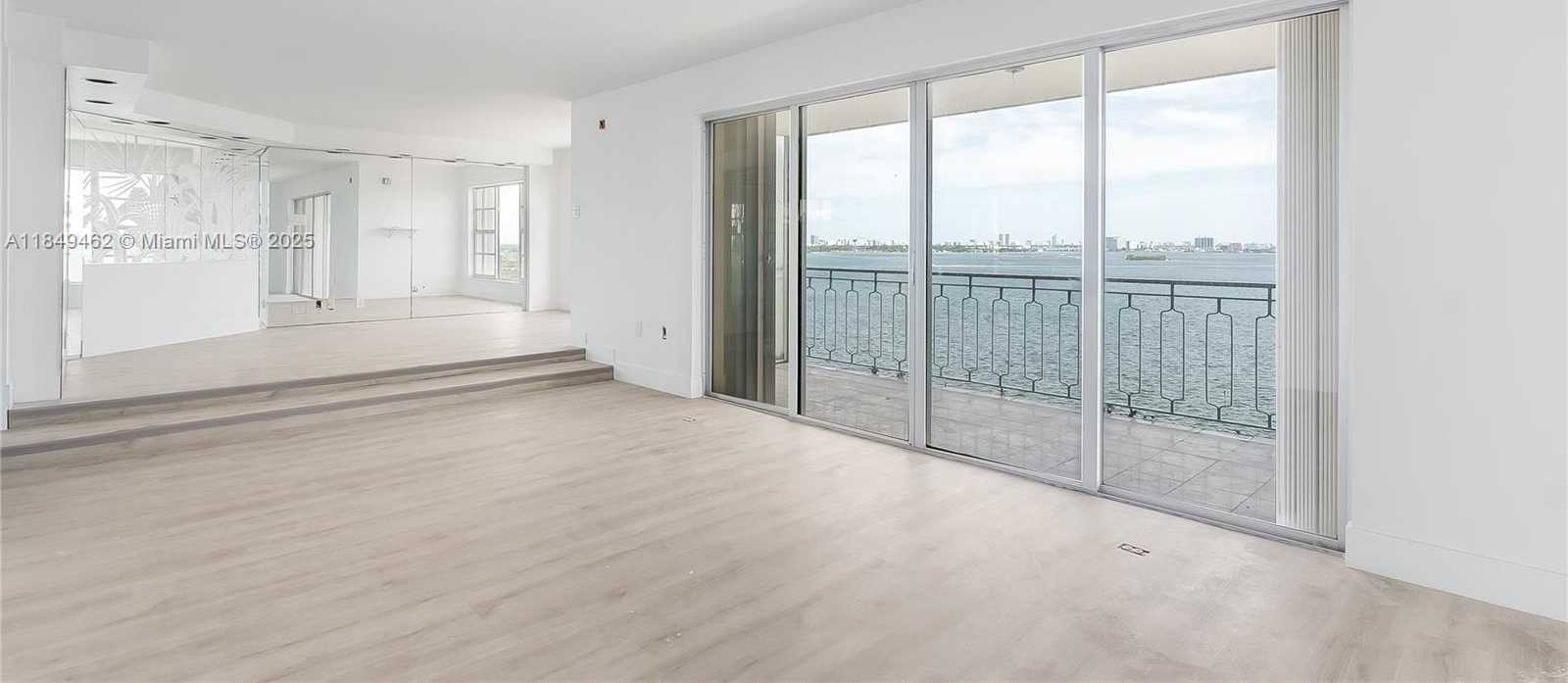 Small Image of 11111 BISCAYNE BLVD #15F, Miami Number 6