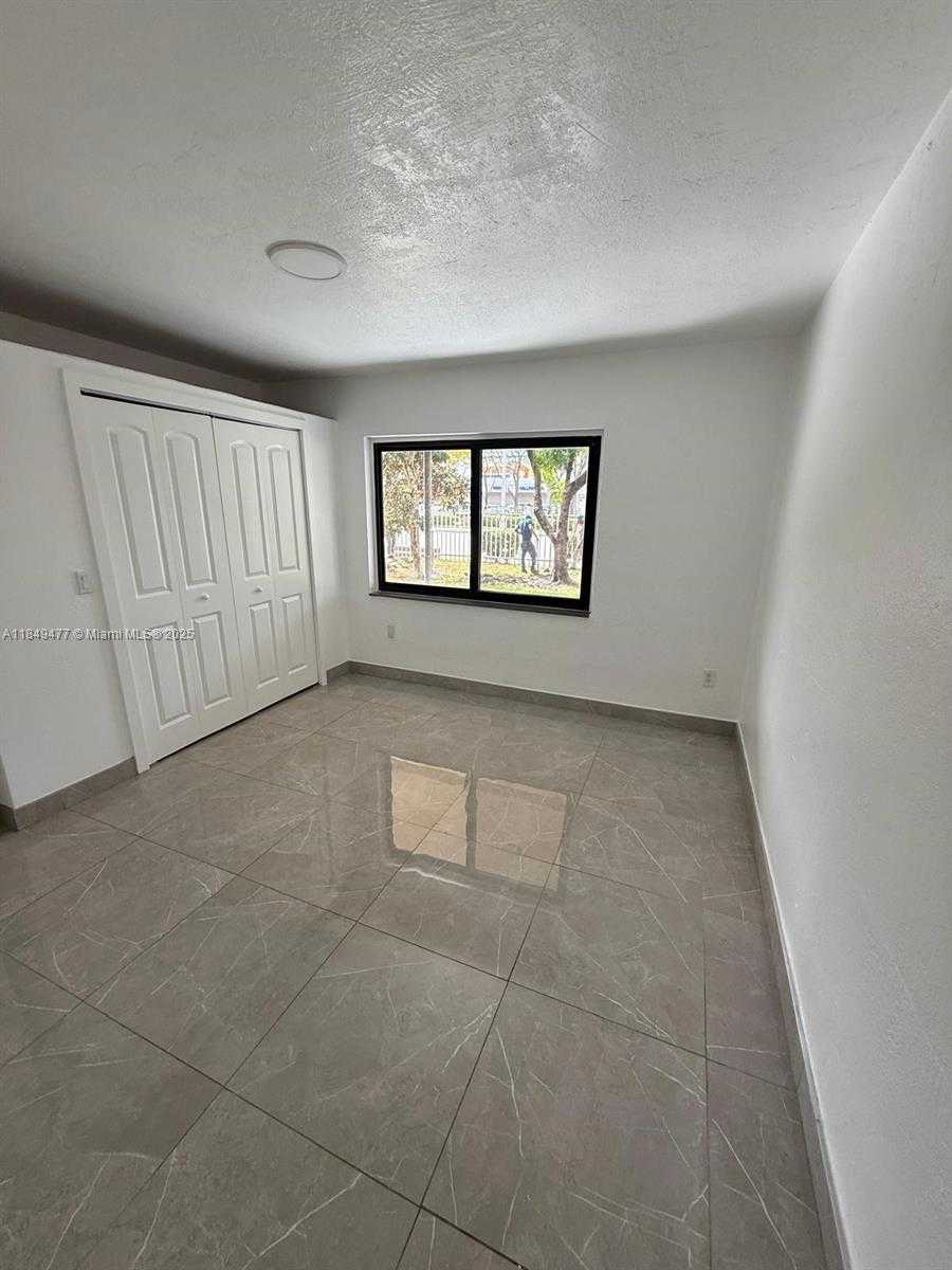 Small Image of 351 EAST 4TH AVE #4, Hialeah Number 17