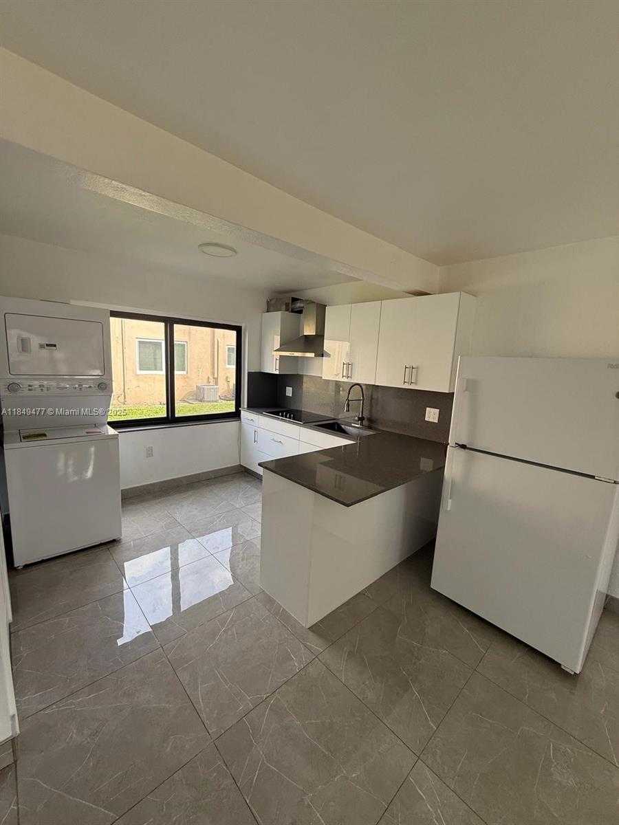 Small Image of 351 EAST 4TH AVE #4, Hialeah Number 8