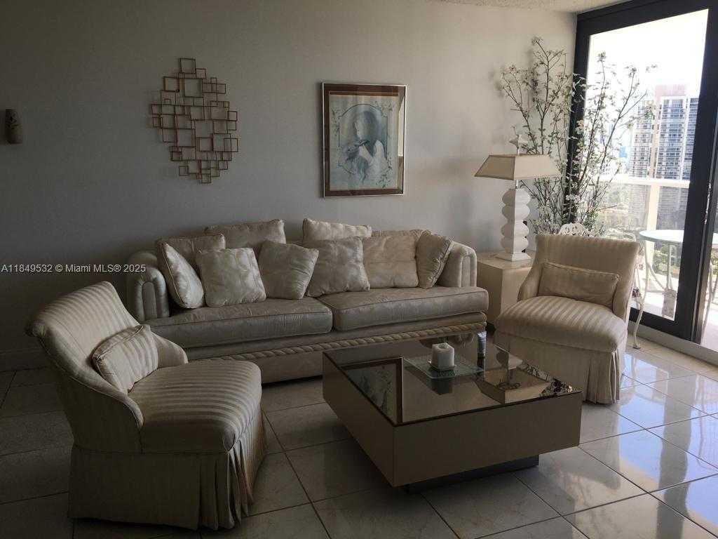 Imagen de Pequeño Objeto