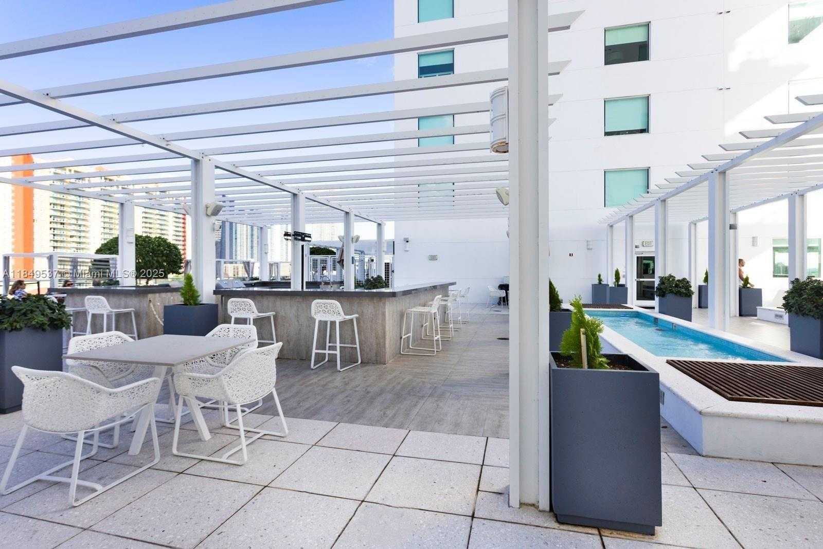 Small Image of 400 SUNNY ISLES BLVD #1819 ONE LEVEL, Sunny Isles Beach Number 44