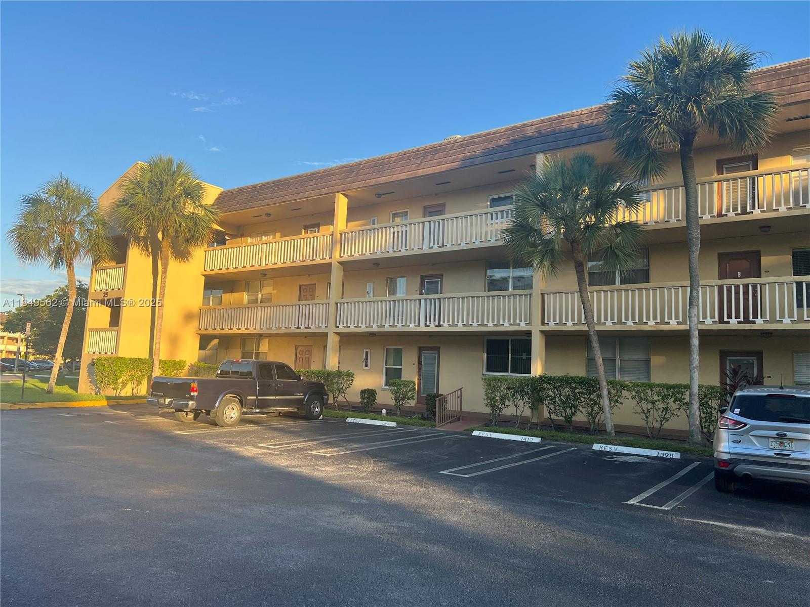 Small Image of 5830 NORTH WEST 64TH AVE #103, Tamarac Number 19