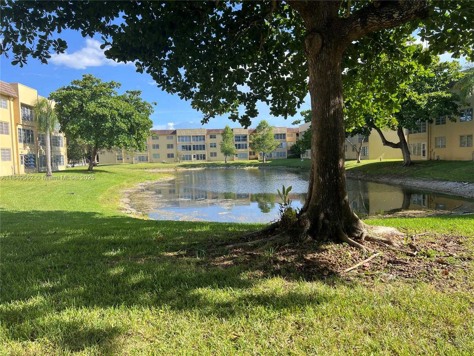 Small Image of 5830 NORTH WEST 64TH AVE #103, Tamarac Number 6