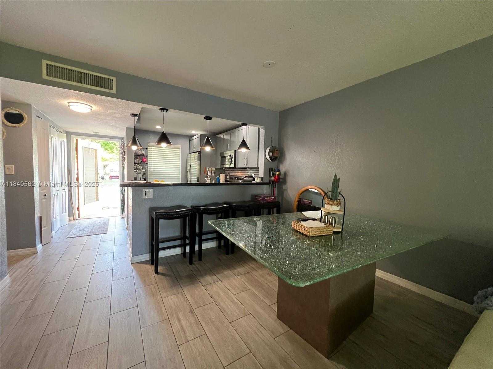 Small Image of 5830 NORTH WEST 64TH AVE #103, Tamarac Number 9