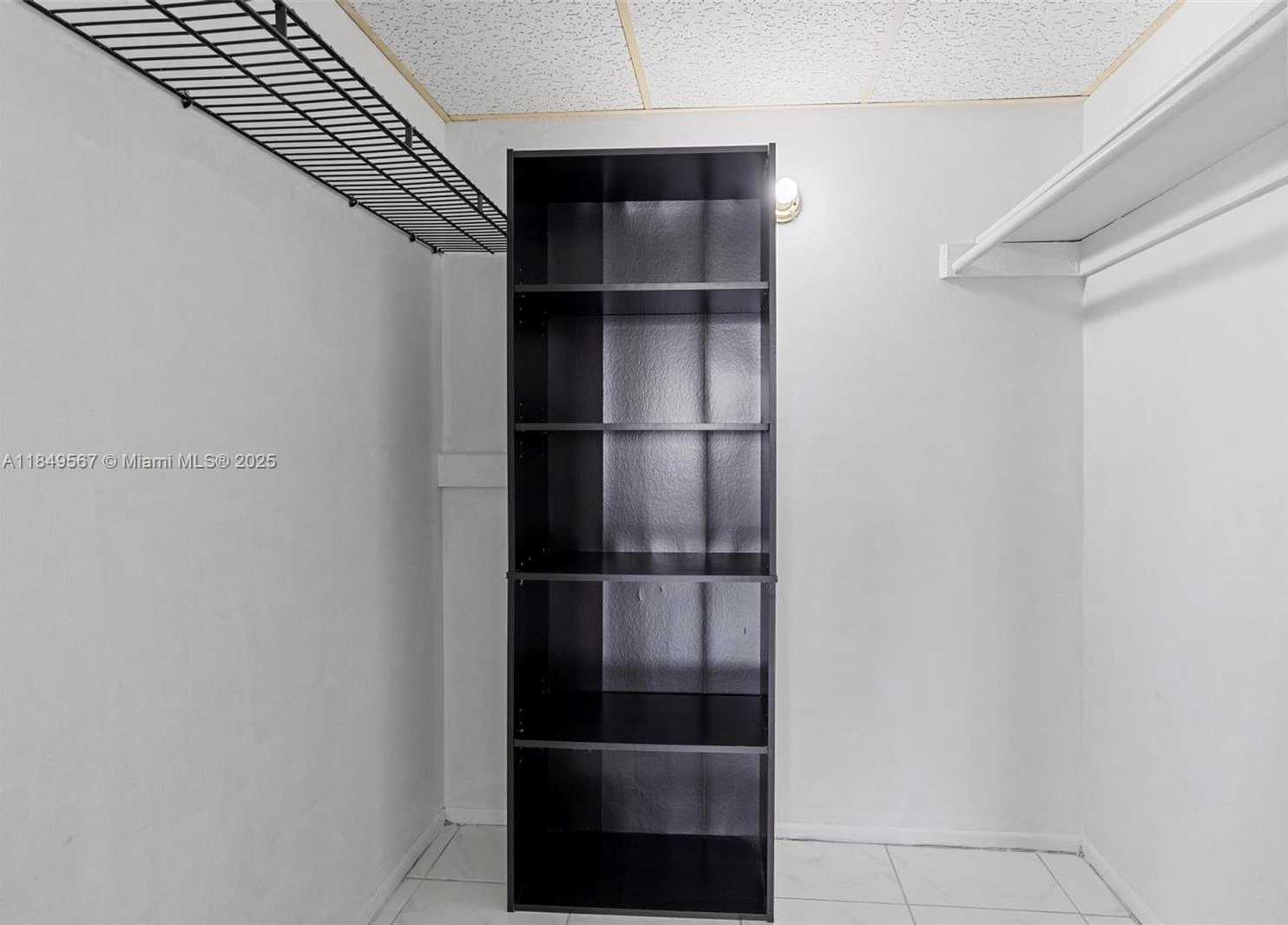 Small Image of 1965 SOUTH OCEAN DR #MS, Hallandale Beach Number 13