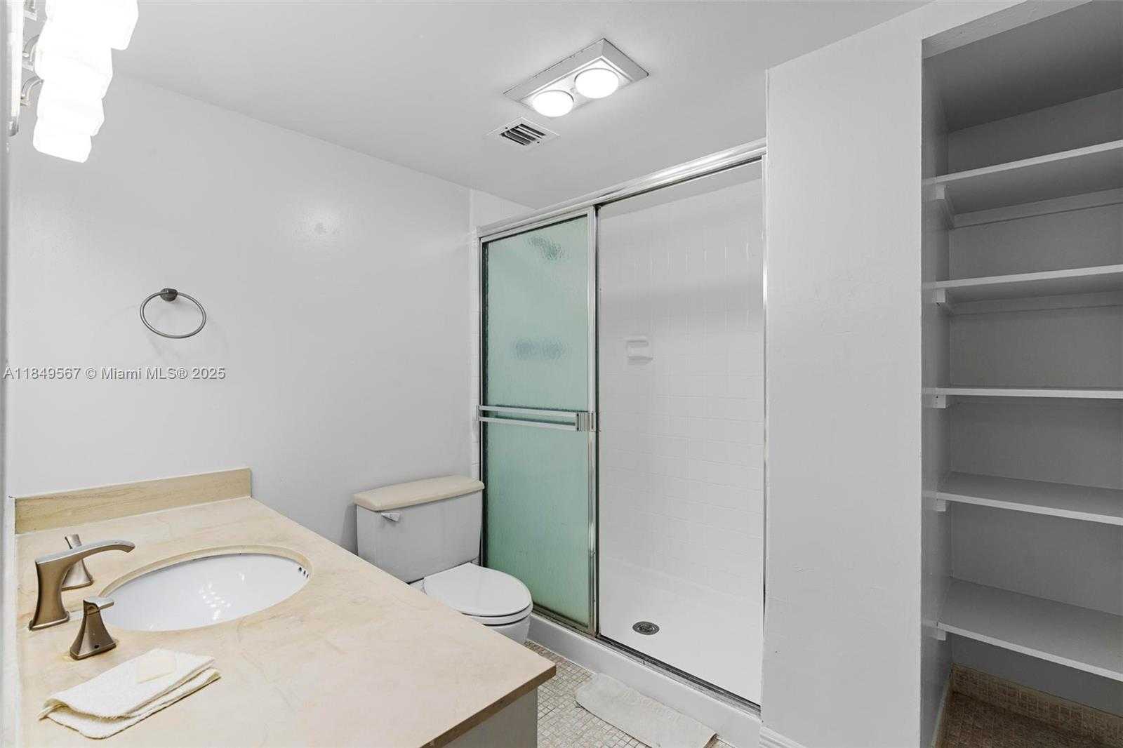 Small Image of 1965 SOUTH OCEAN DR #MS, Hallandale Beach Number 16