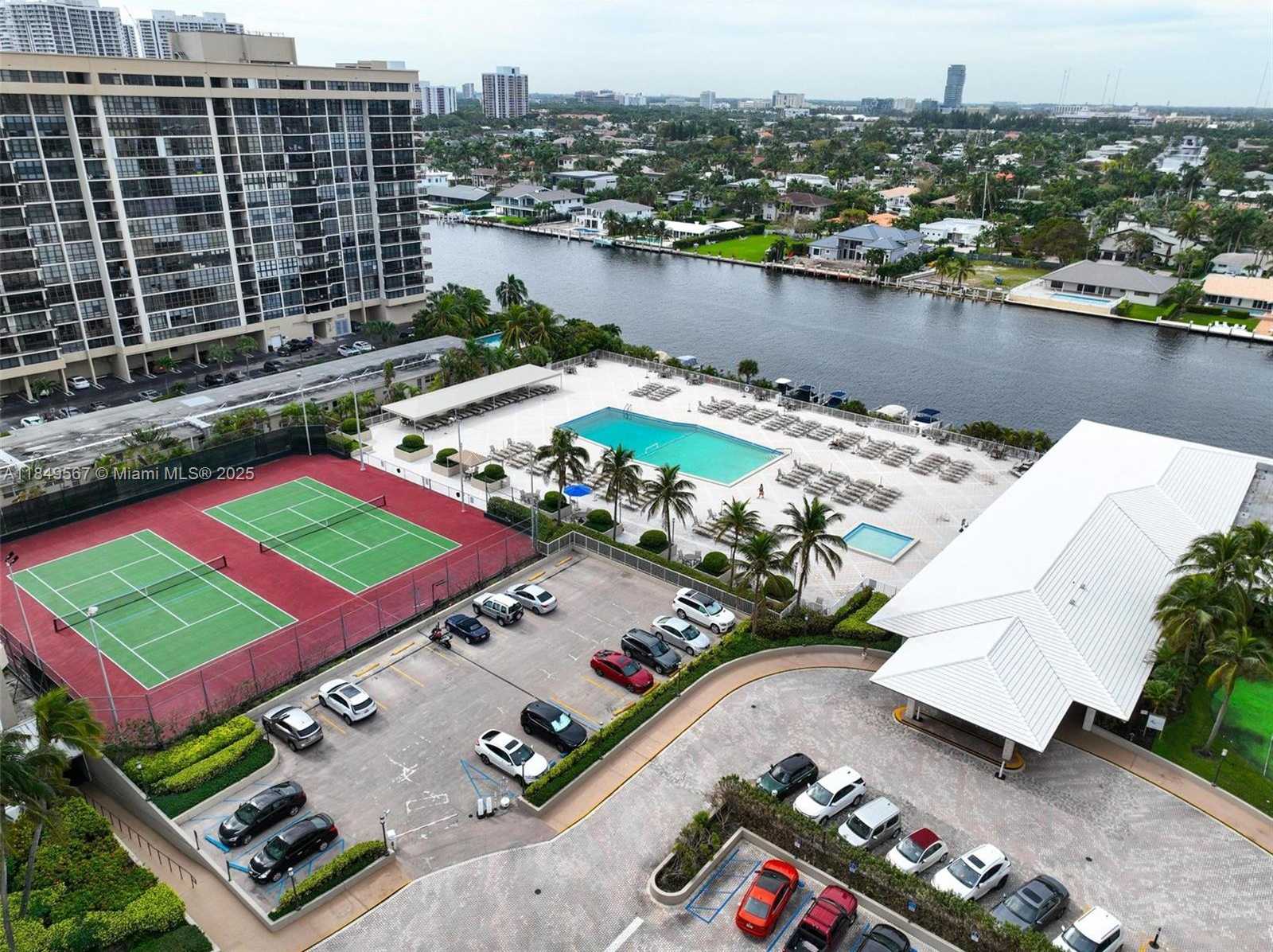 Small Image of 1965 SOUTH OCEAN DR #MS, Hallandale Beach Number 18