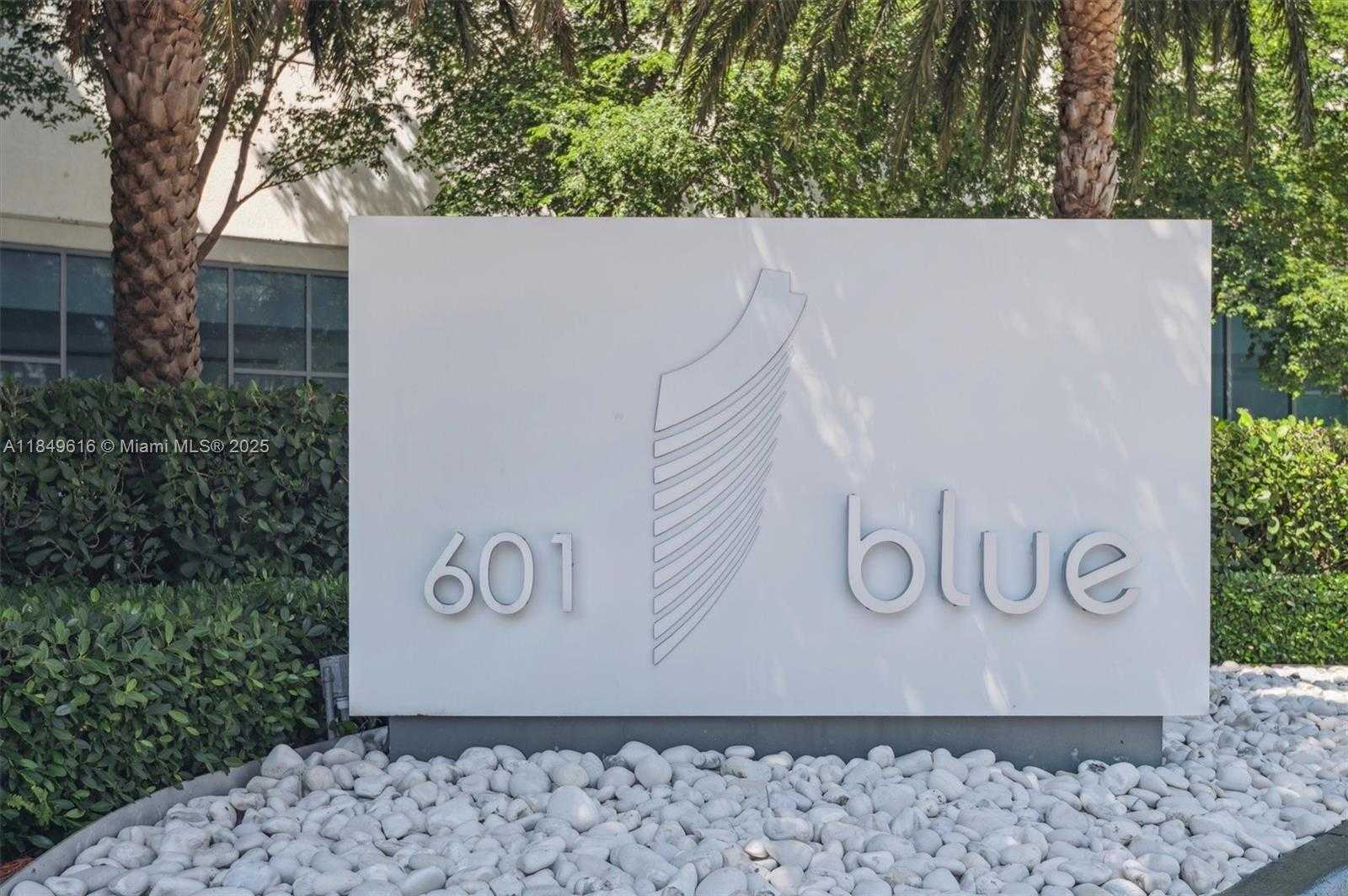 Small Image of 601 NORTH EAST 36TH ST #807, Miami Number 19