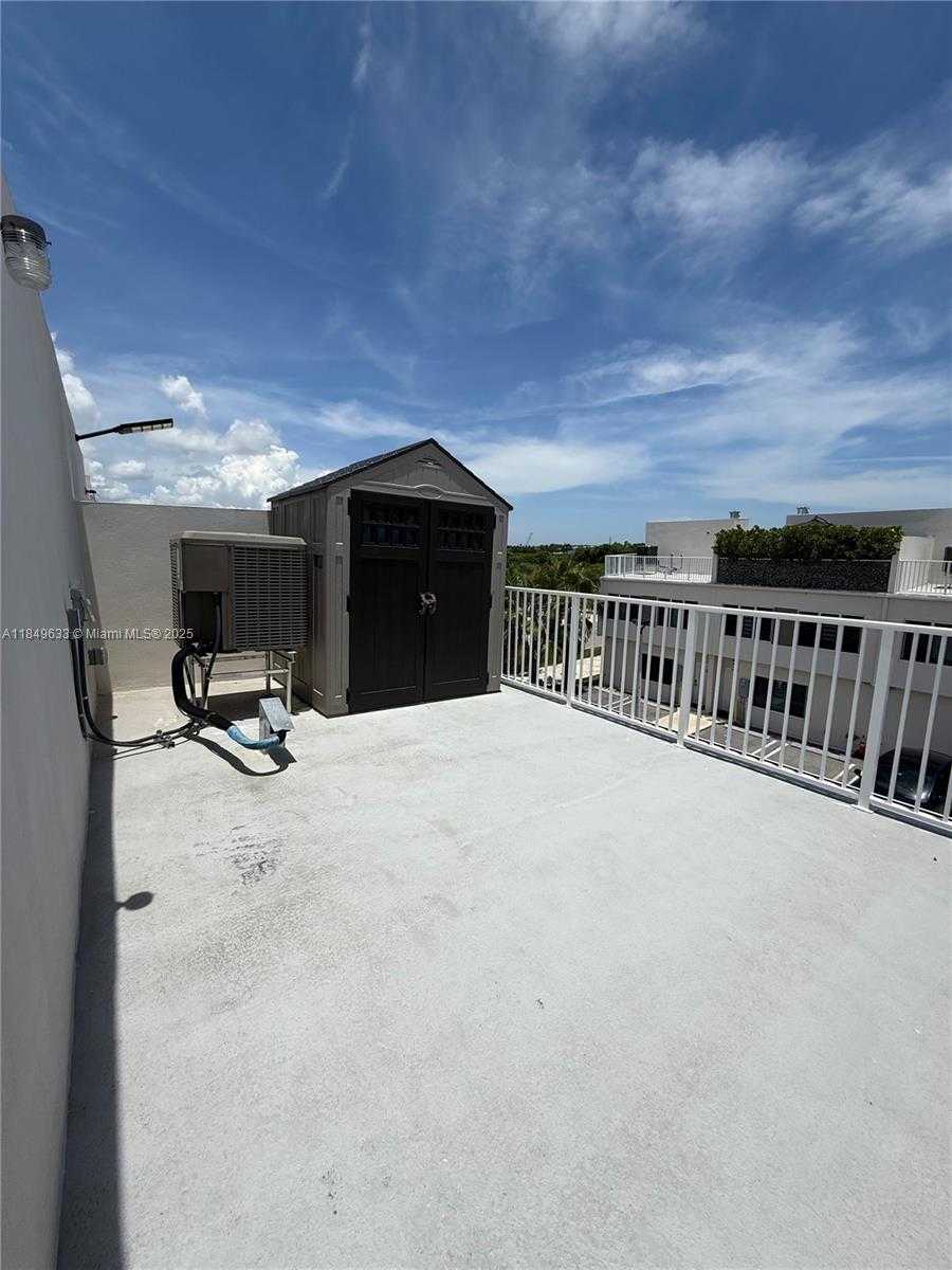 Small Image of 25743 SOUTH WEST 144TH AVE, Homestead Number 17