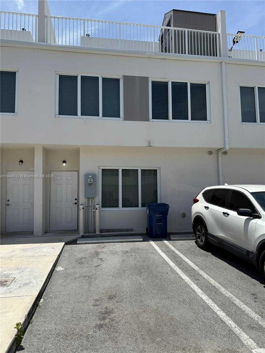 Small Image of 25743 SOUTH WEST 144TH AVE, Homestead Number 4
