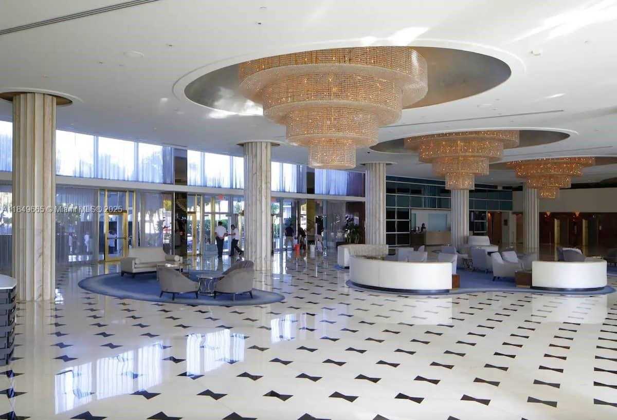 Small Image of 4391 COLLINS AVE #918, Miami Beach Number 5