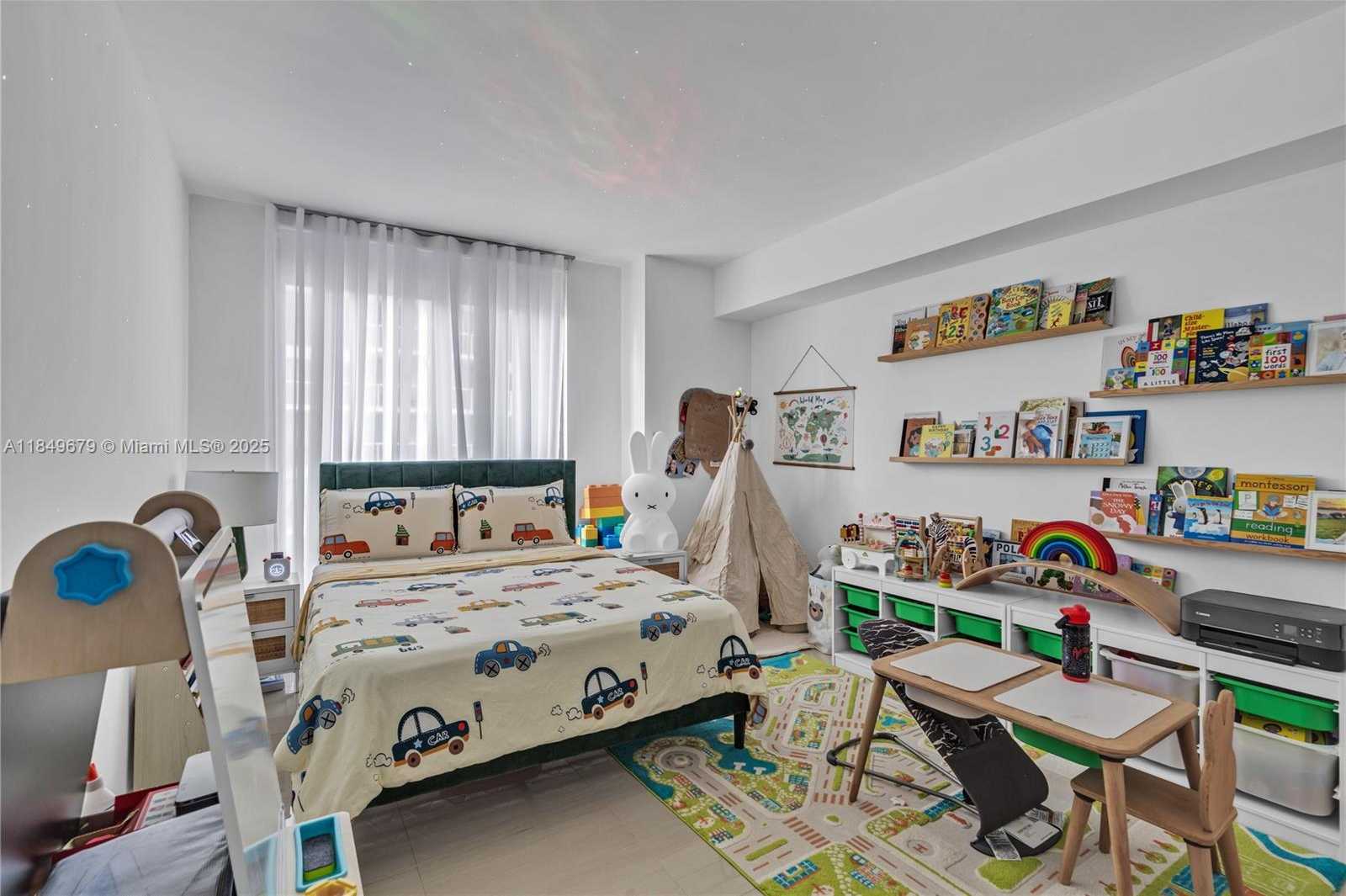 Small Image of 31 SOUTH EAST 6TH ST #702, Miami Number 8