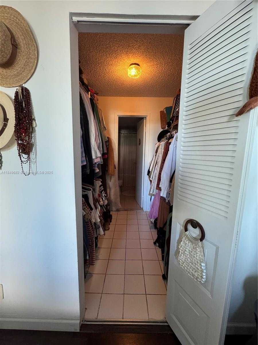 Small Image of 200 SOUTH EAST 15TH RD #4E, Miami Number 17