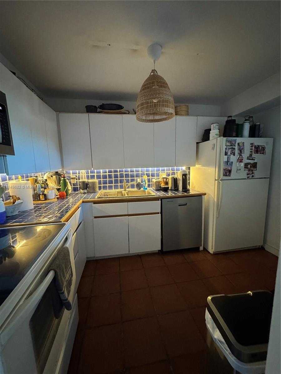 Small Image of 200 SOUTH EAST 15TH RD #4E, Miami Number 8