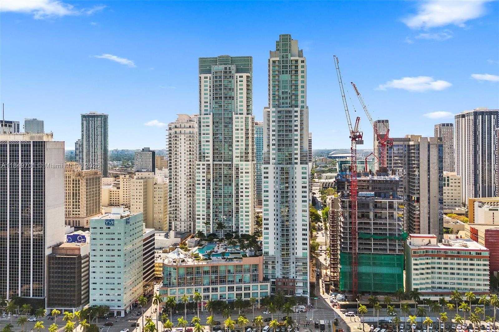 Small Image of 244 BISCAYNE BLVD #1808, Miami Number 15