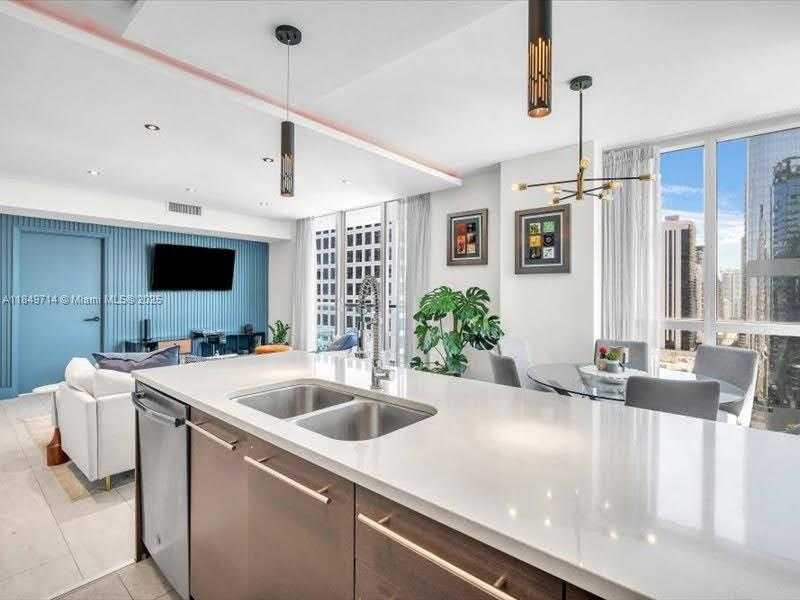 Small Image of 55 SOUTH EAST 6TH ST #2902, Miami Number 16