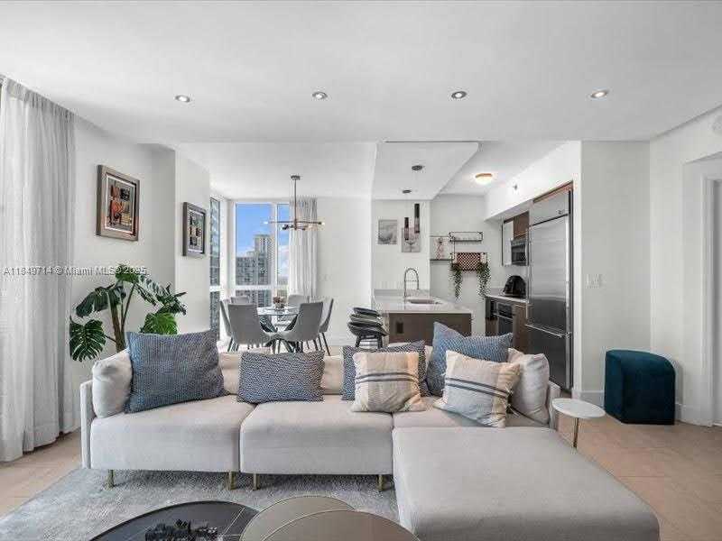 Small Image of 55 SOUTH EAST 6TH ST #2902, Miami Number 21