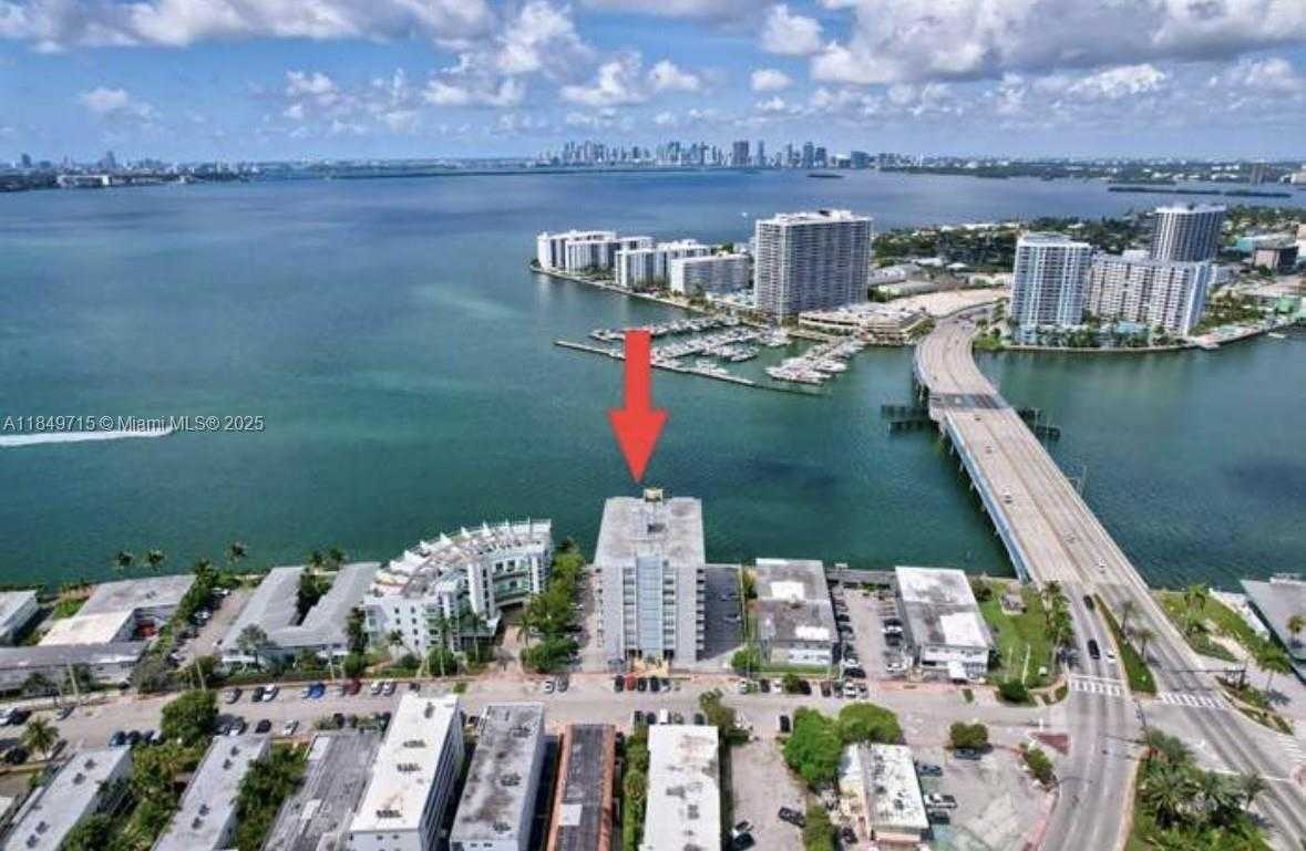 Small Image of 2016 BAY DR #202, Miami Beach Number 2