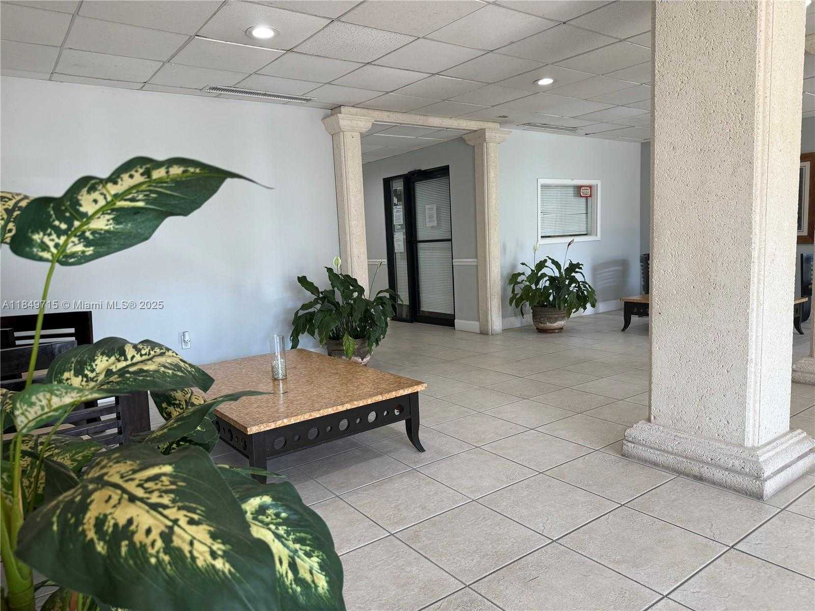 Small Image of 2016 BAY DR #202, Miami Beach Number 20