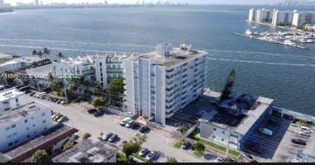 Small Image of 2016 BAY DR #202, Miami Beach Number 3