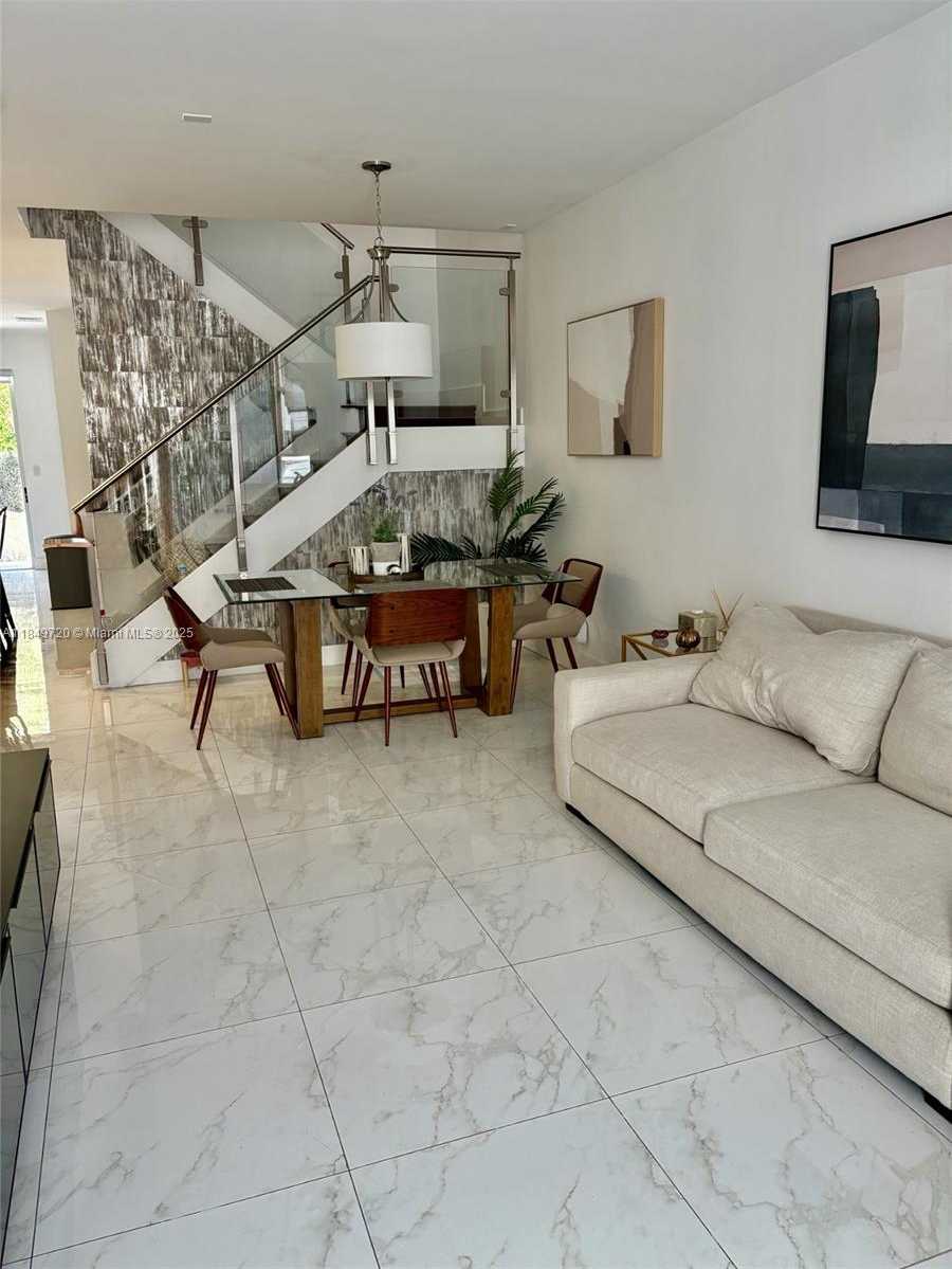 Small Image of 10225 NORTH WEST 72ND TER, Doral Number 11