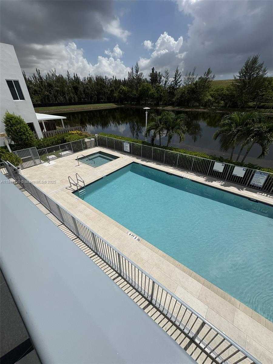 Small Image of 10225 NORTH WEST 72ND TER, Doral Number 42
