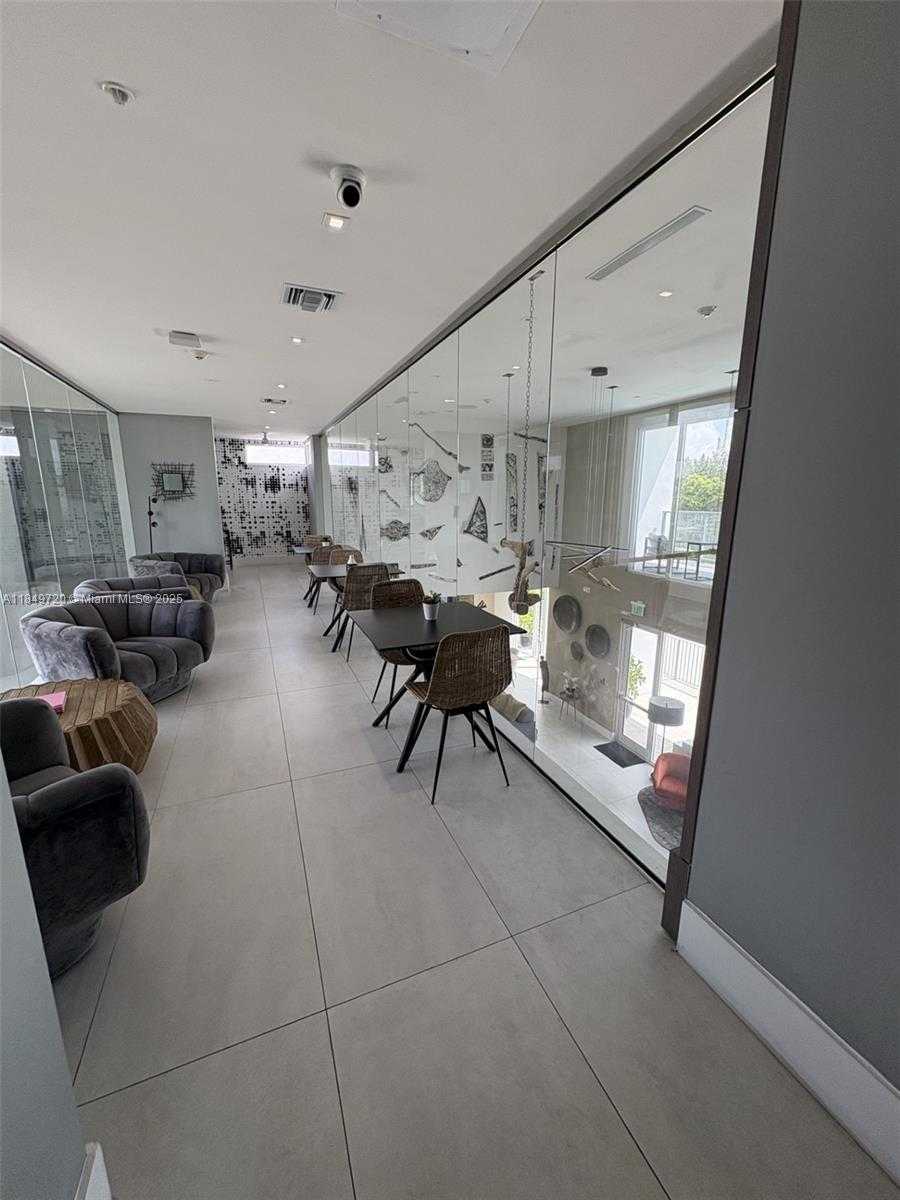 Small Image of 10225 NORTH WEST 72ND TER, Doral Number 48