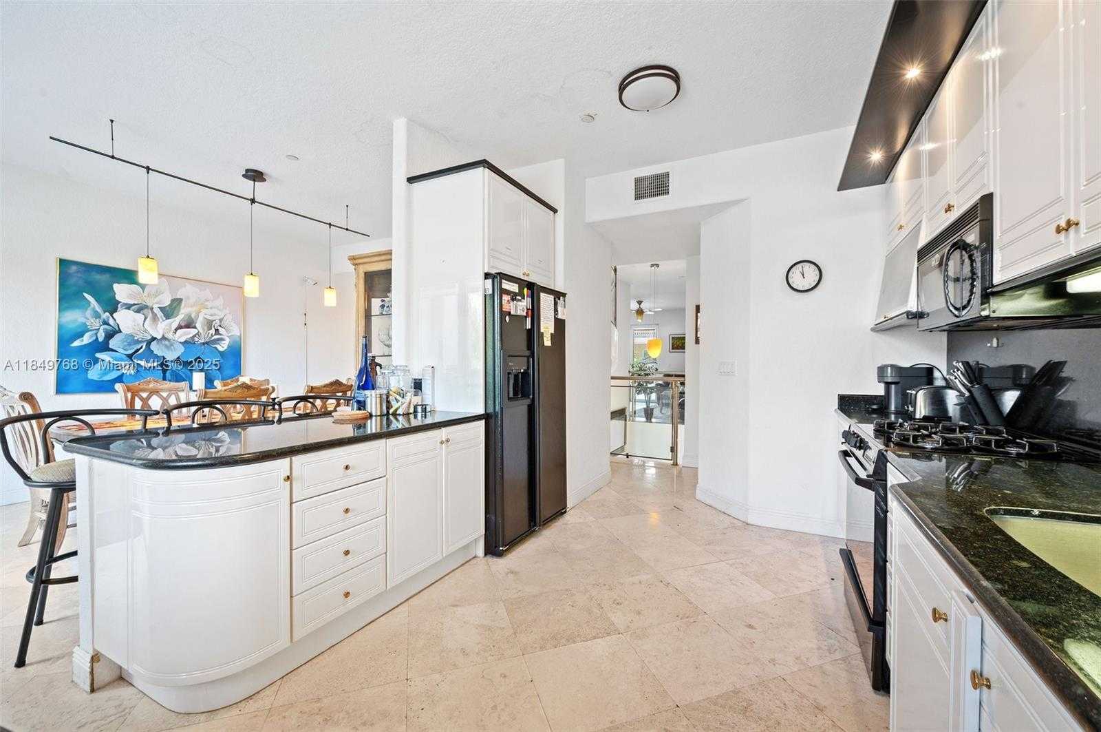 Small Image of 1784 BAY DR #1784, Pompano Beach Number 10