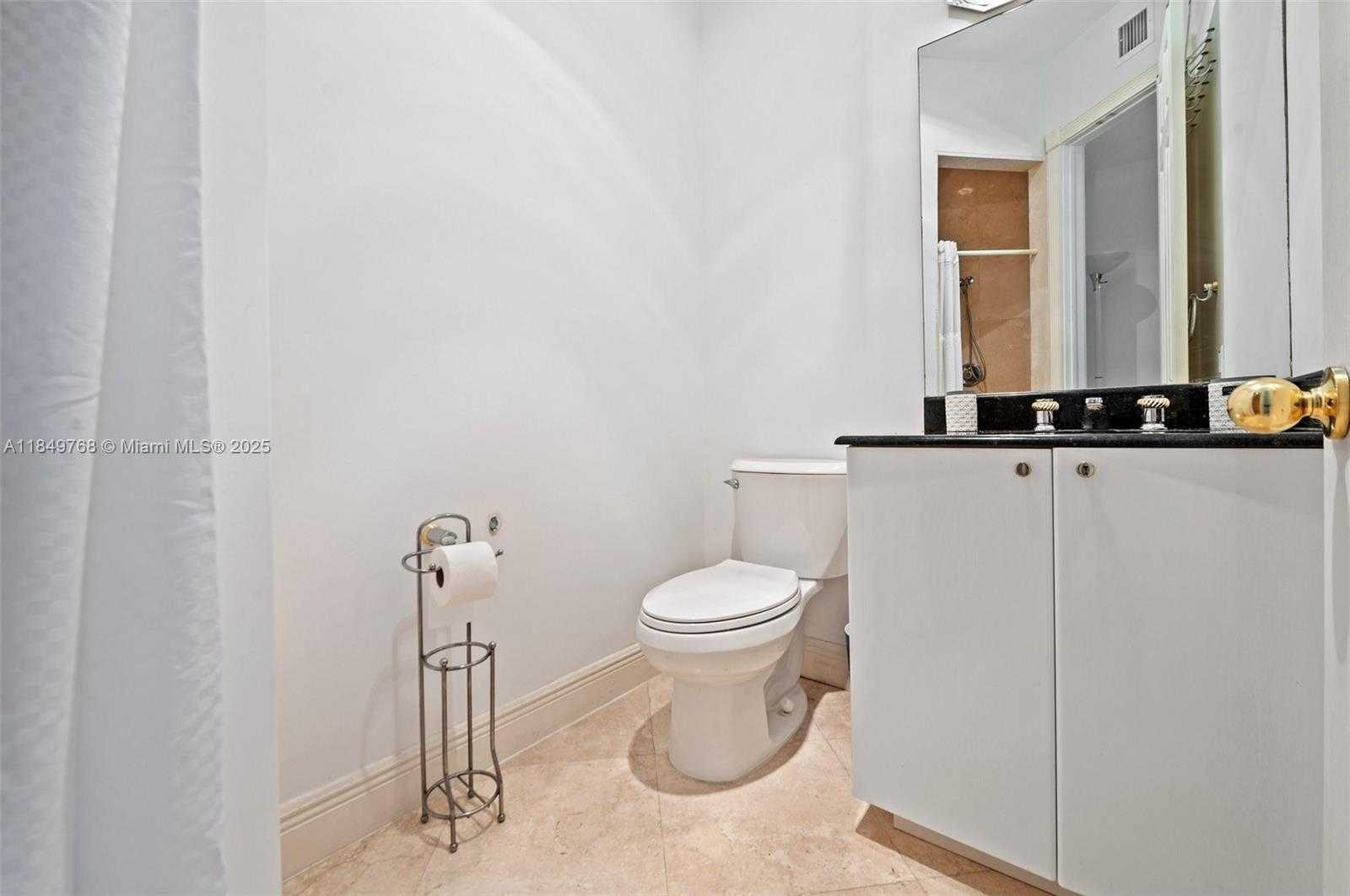 Small Image of 1784 BAY DR #1784, Pompano Beach Number 29