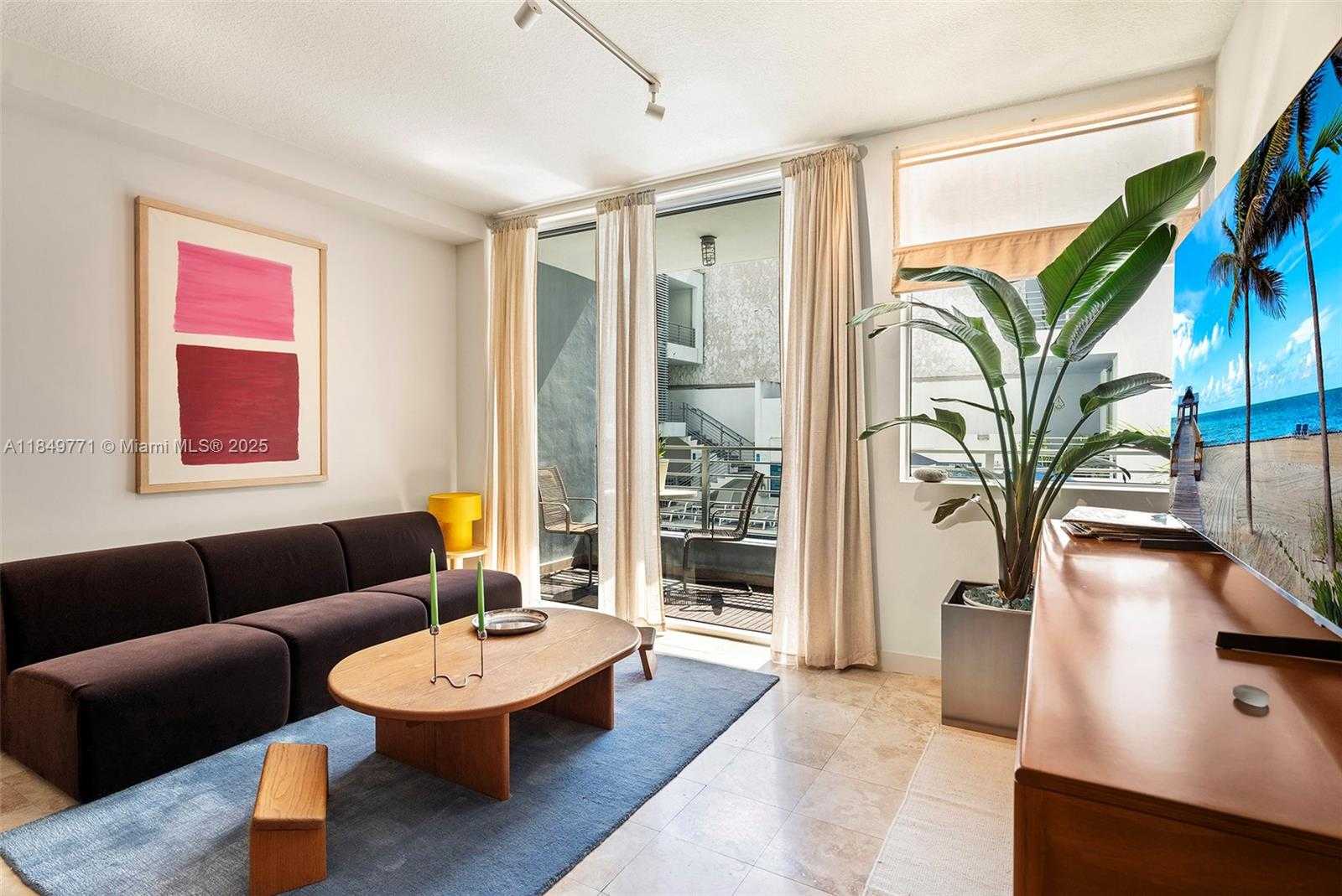 Small Image of 3339 VIRGINIA ST #306, Miami Number 15