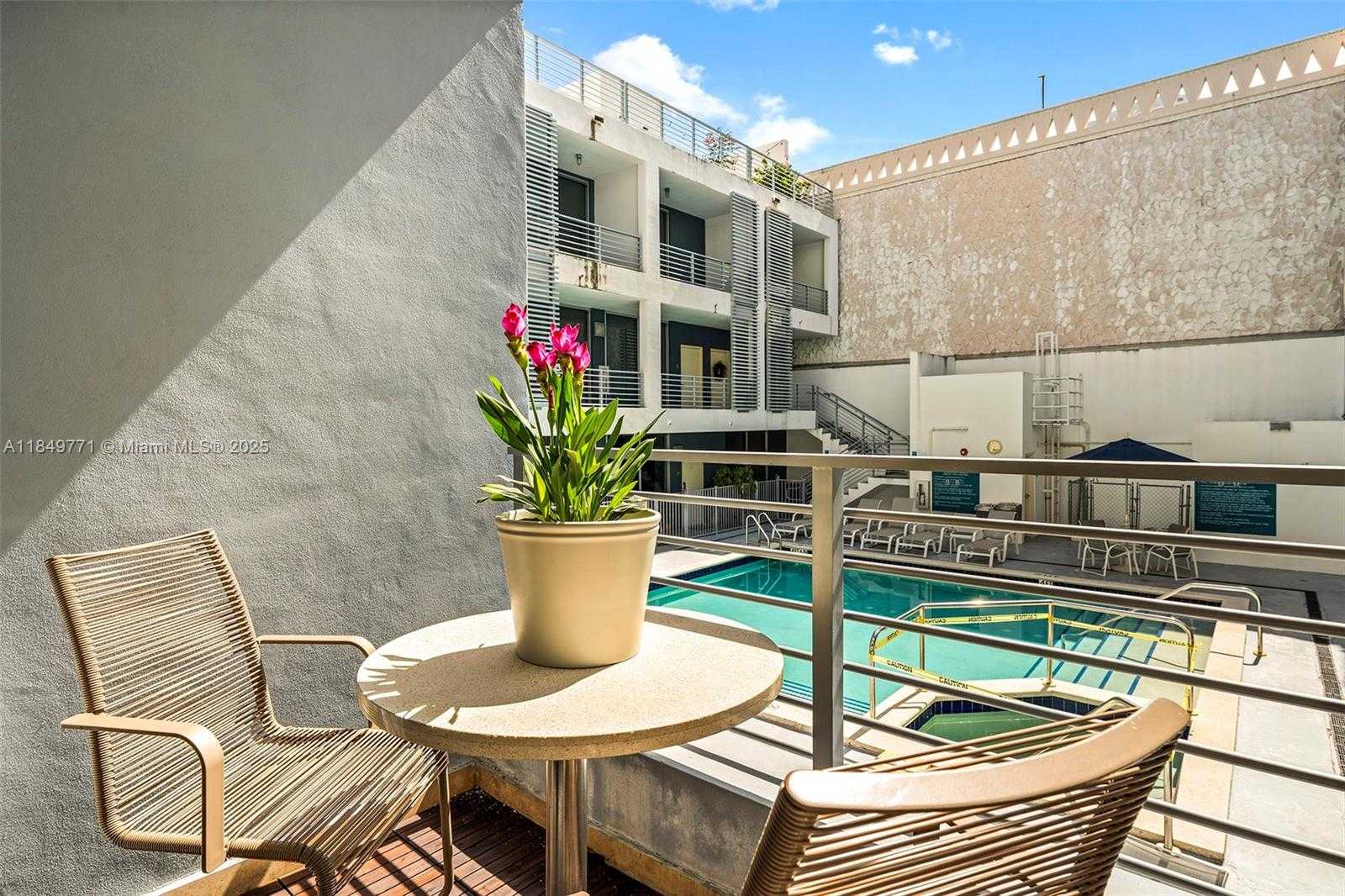 Small Image of 3339 VIRGINIA ST #306, Miami Number 16