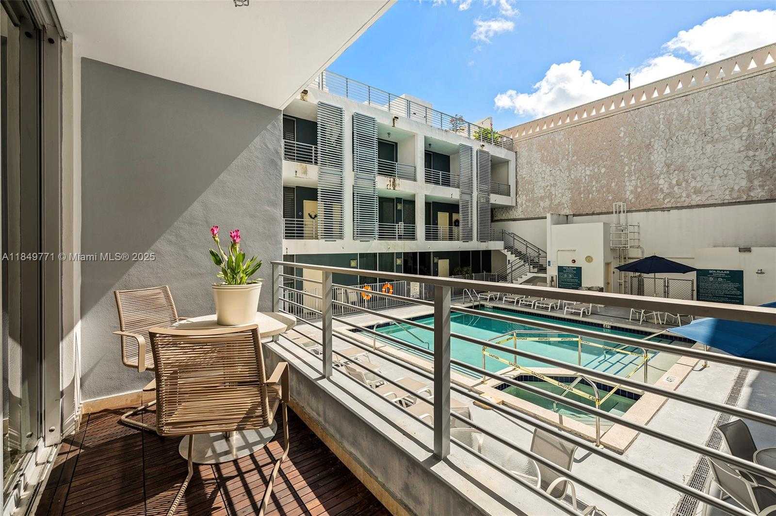 Small Image of 3339 VIRGINIA ST #306, Miami Number 18