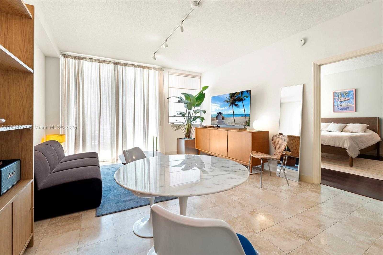 Small Image of 3339 VIRGINIA ST #306, Miami Number 3