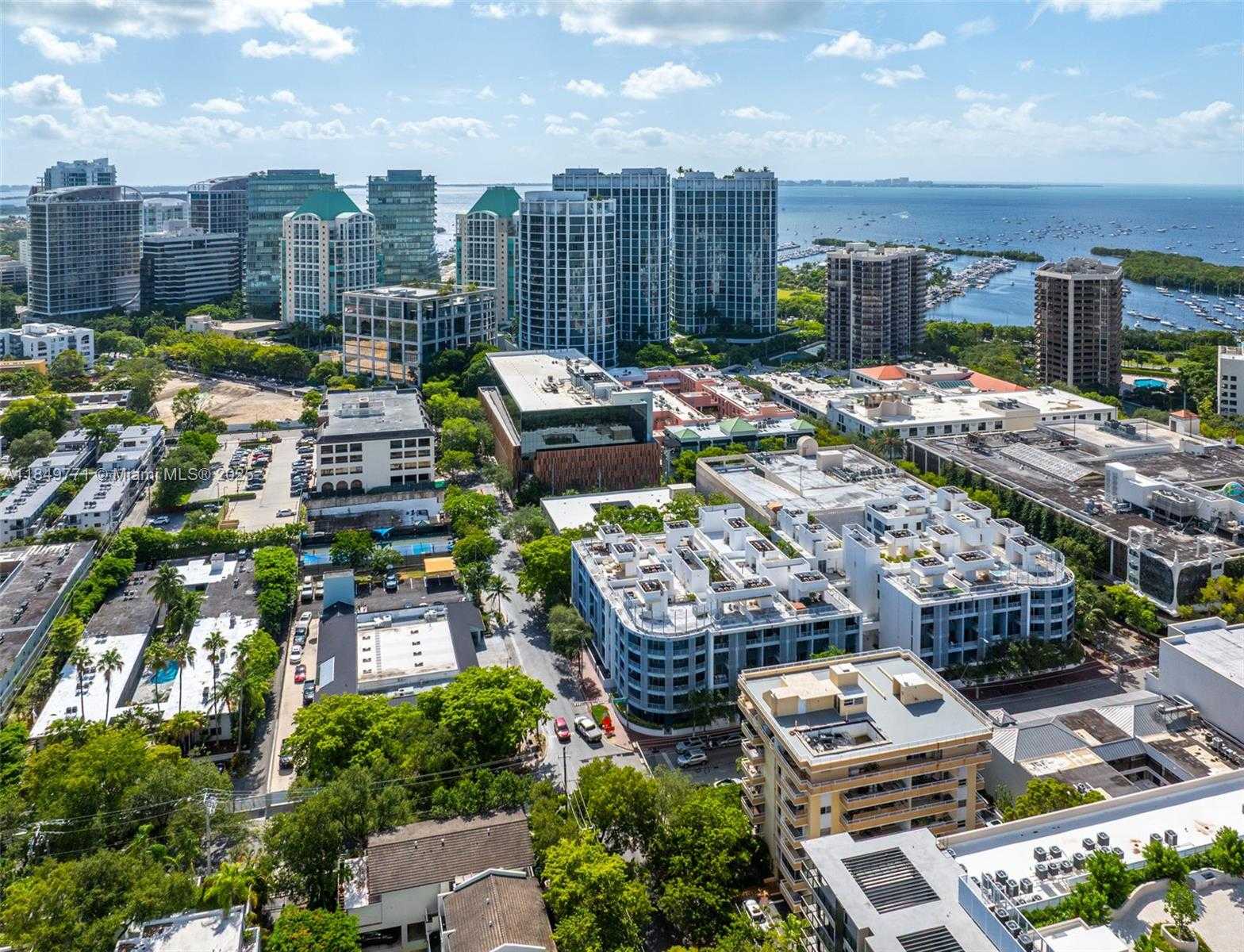 Small Image of 3339 VIRGINIA ST #306, Miami Number 36